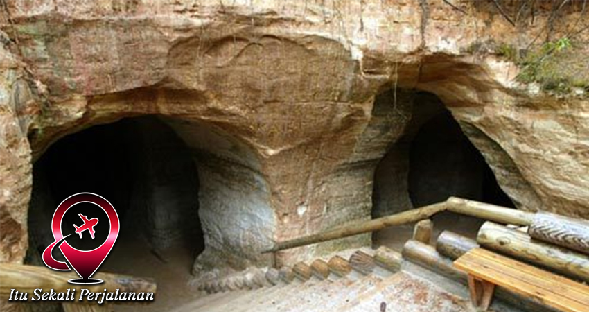 Petualangan Luar Biasa di Gua Piusa