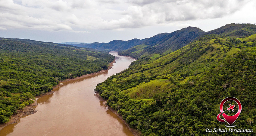 Petualangan Menantang di Sungai Kamerun